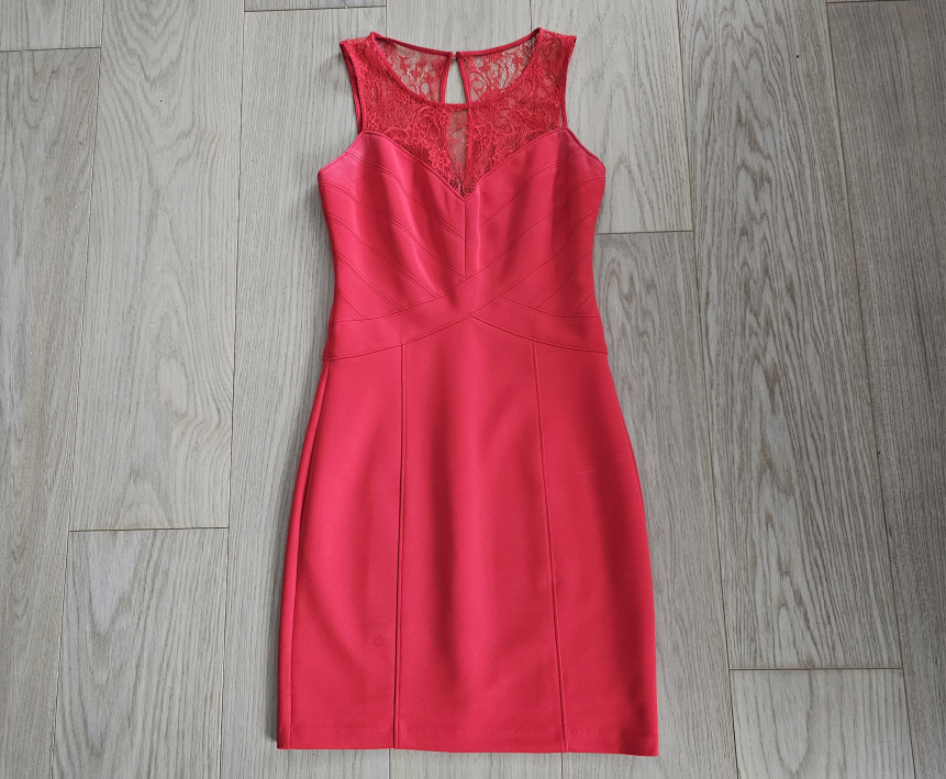 Guess dress (size 4) thumbnail