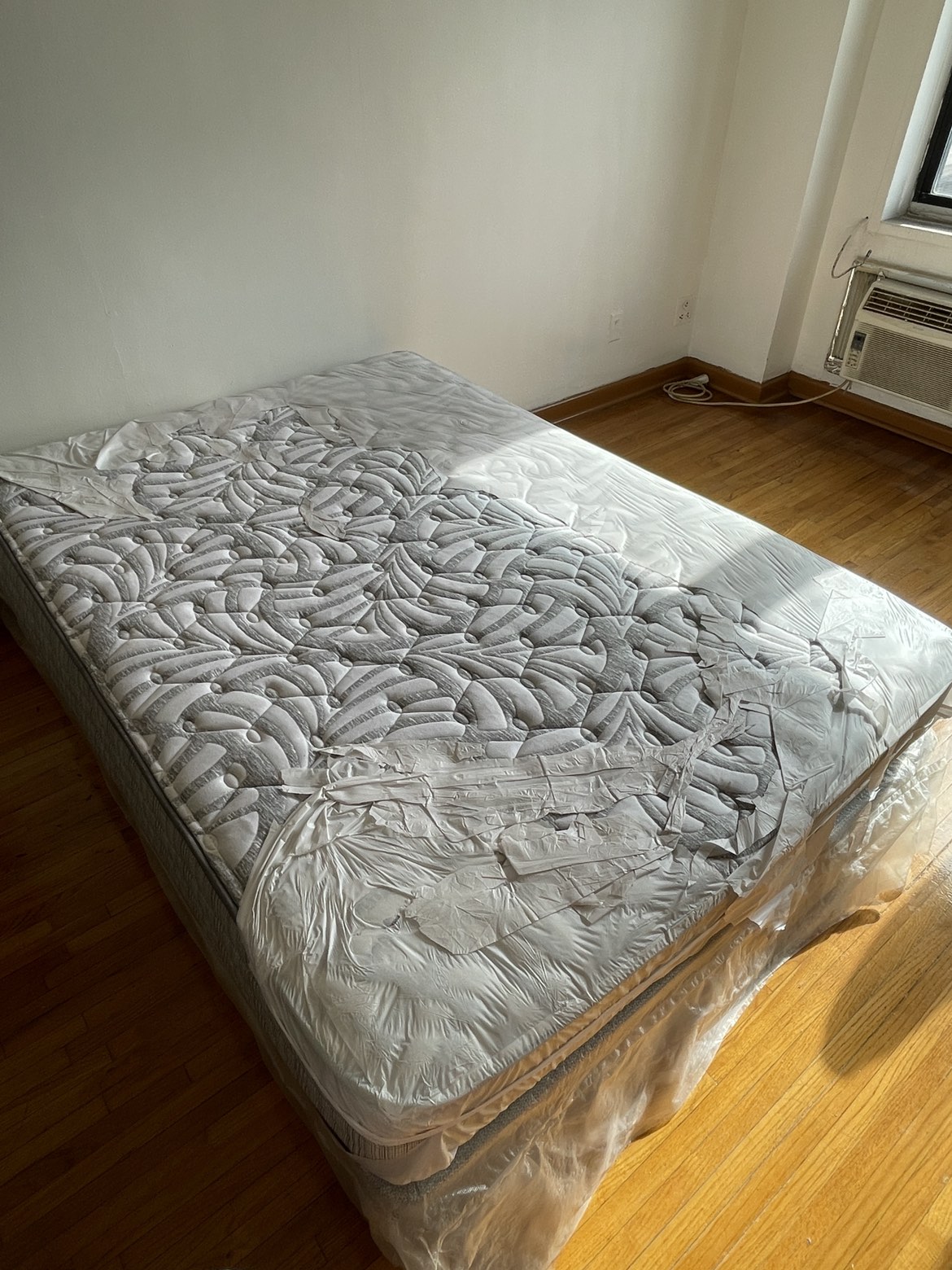 Bed/ Mattress