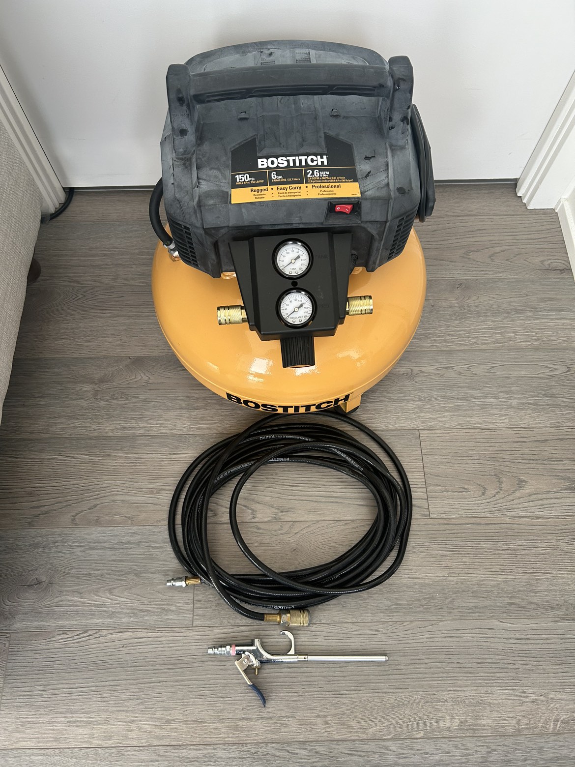 Bostitch air compressor with air gun - photo 3