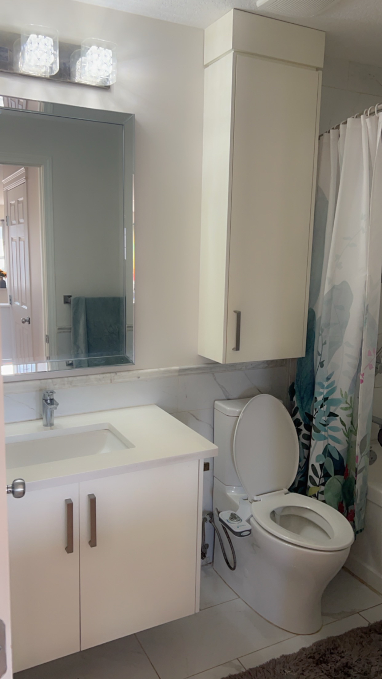 Modern house for rent in kincora NW 3 bedroom 2.5 washrooms image indicator(6)