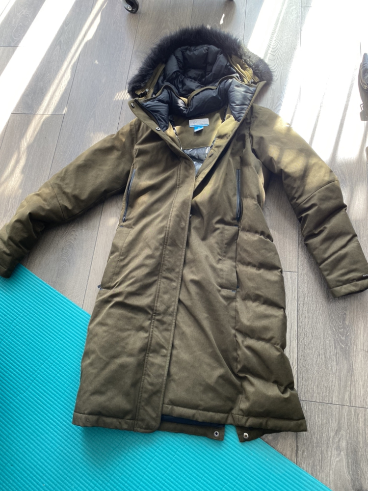 Columbia women down Jacket thumbnail