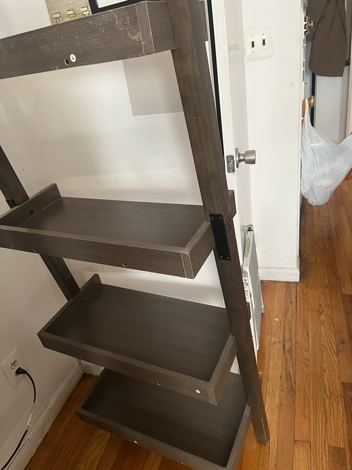 Ladder book shelf - photo 2