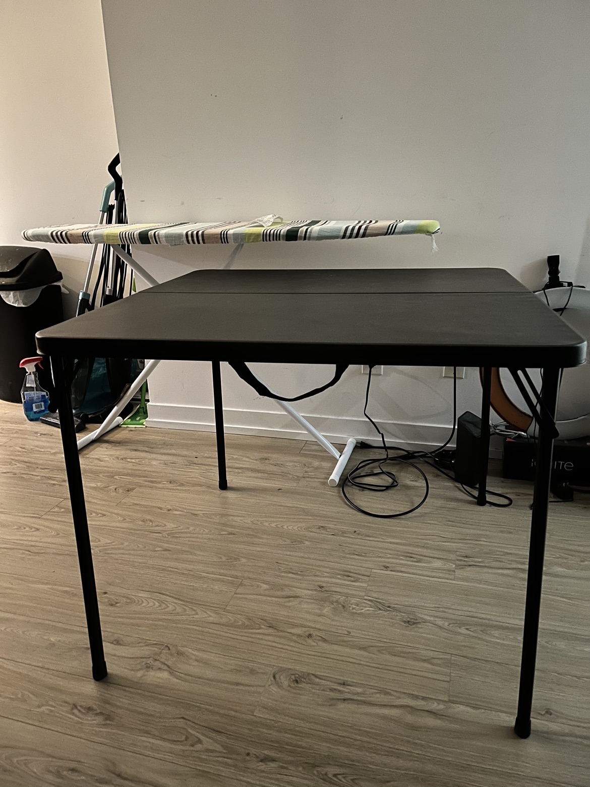 34” square-shaped folding table (mahjong size) - photo 2