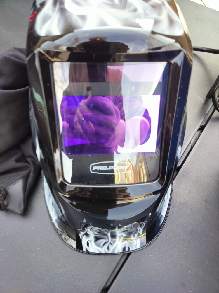 Pro Point Automatic Dimming Welding Helmet