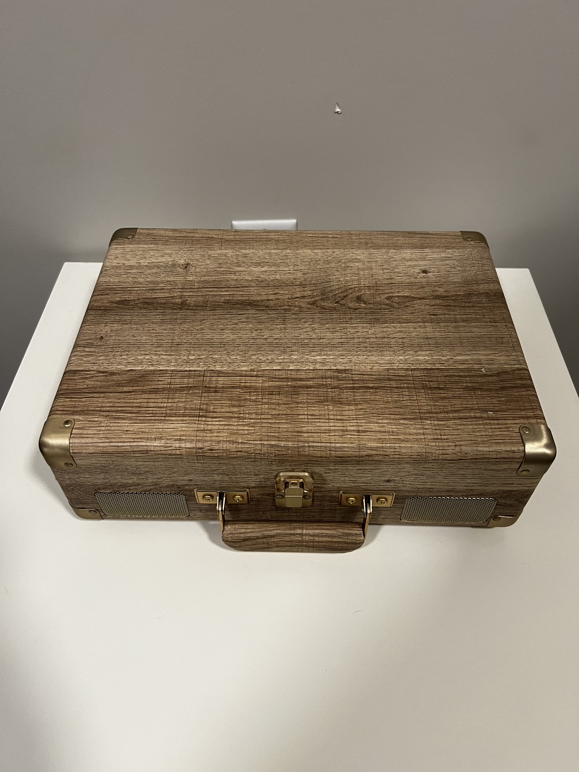 Crosley vinyl record player - photo 2