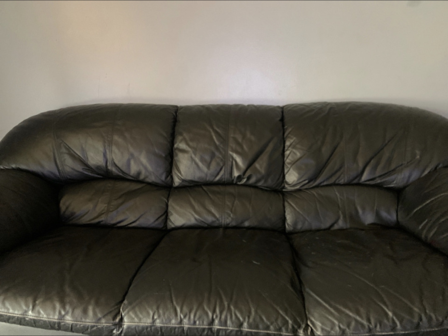 Couch - photo 2