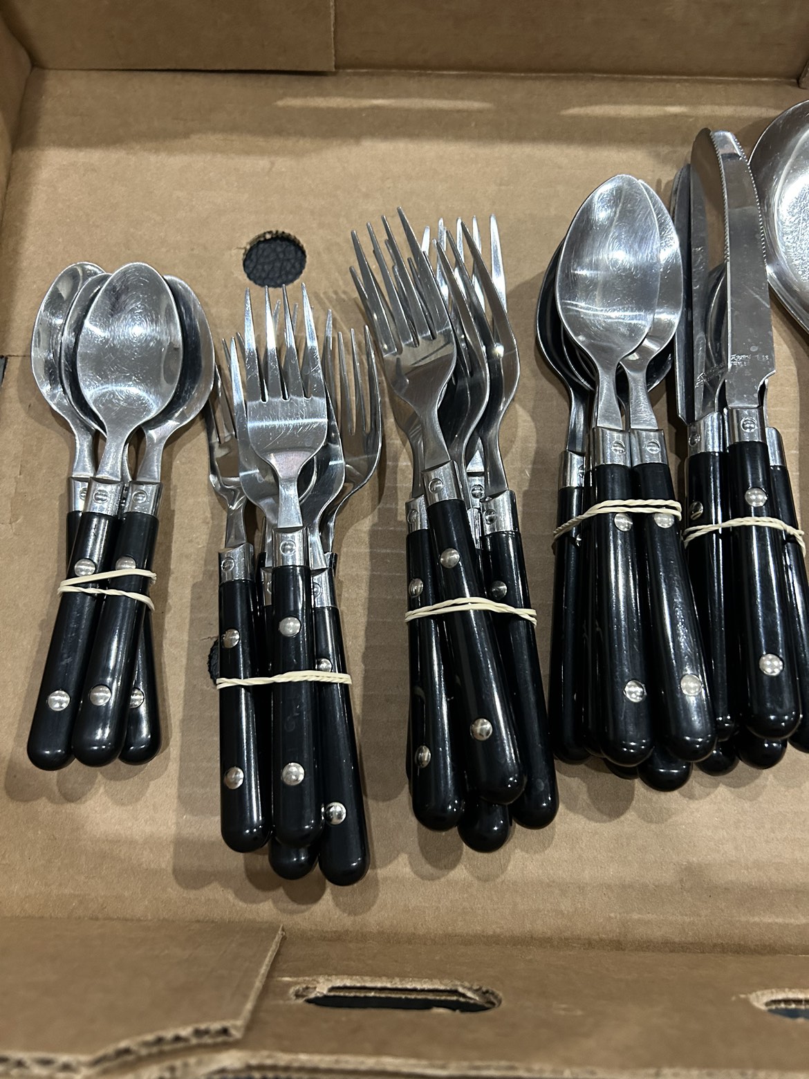 Kitchen utensils and more - photo 2