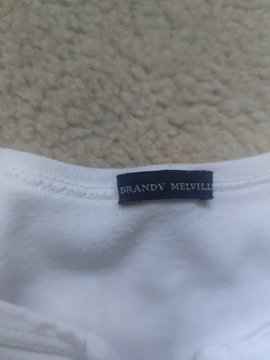 Brandy Melville White Top image indicator(2)