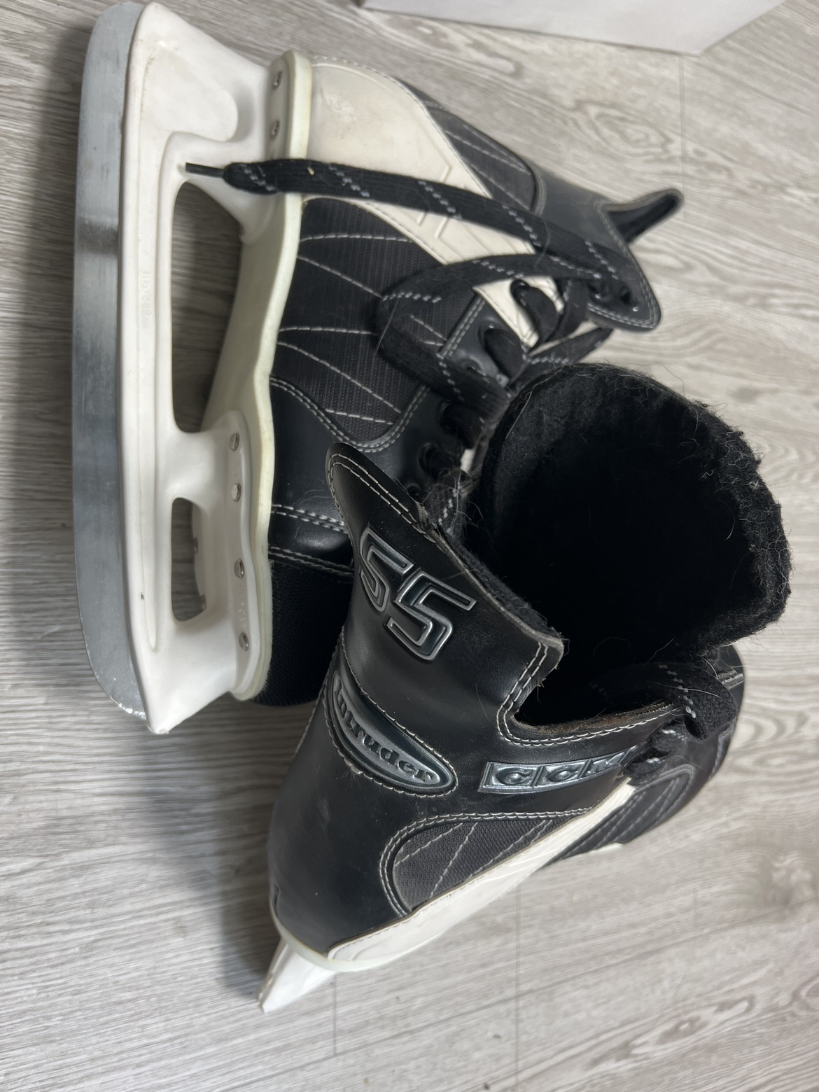CCM ice skates