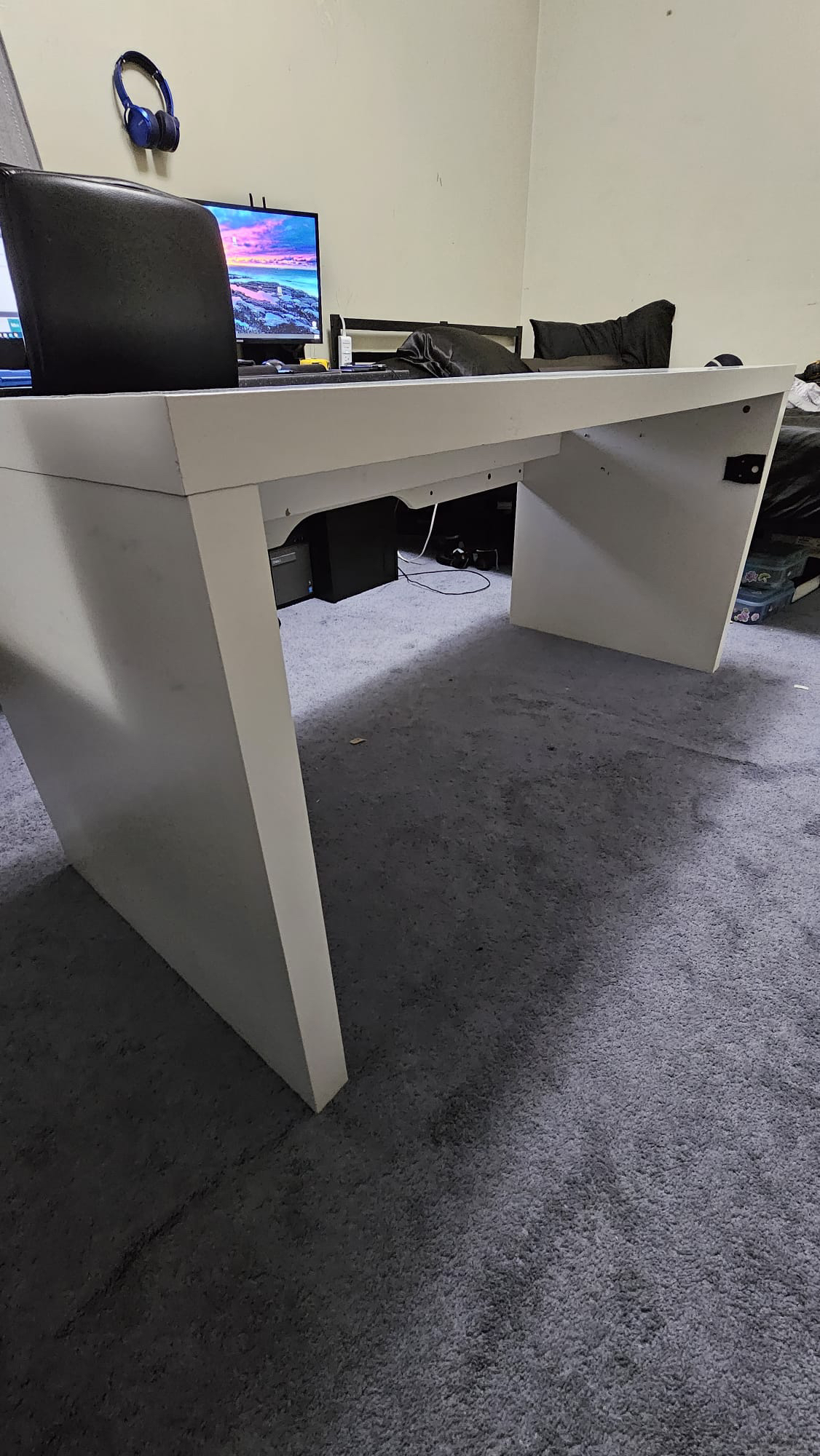 Malm desk