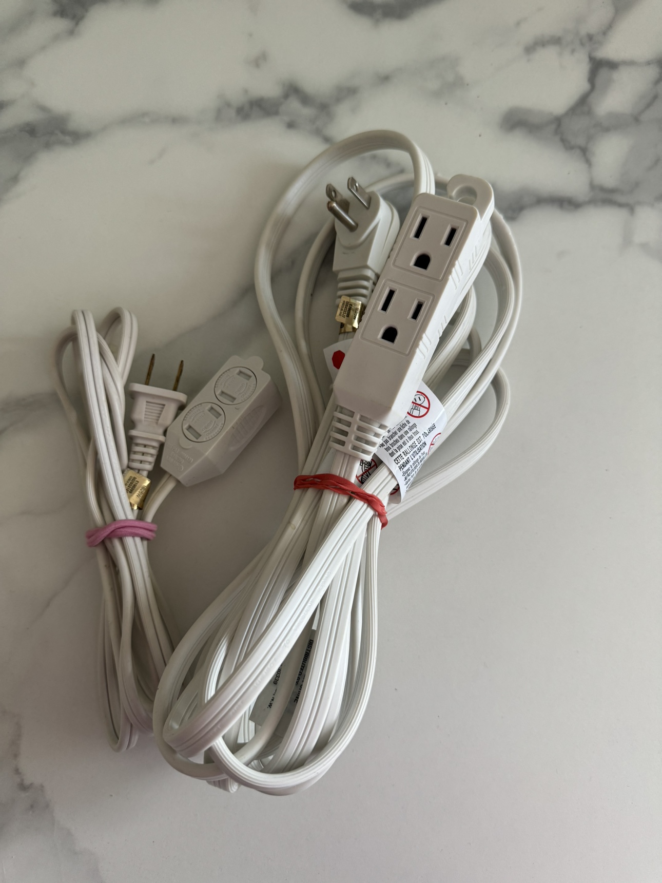 2 extension cords thumbnail