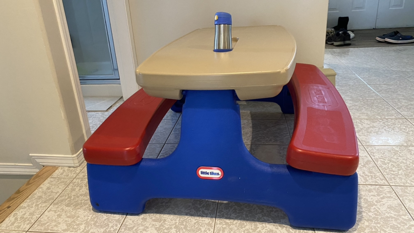 Picnic table by Little Tikes - photo 3