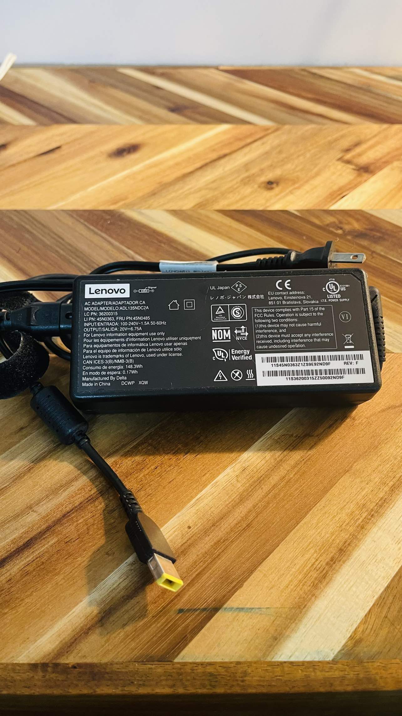 135W AC Adapter for Lenovo thumbnail