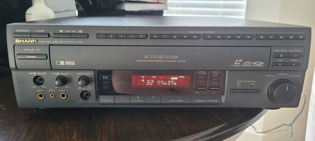 Sharp CD / Laserdisc Player