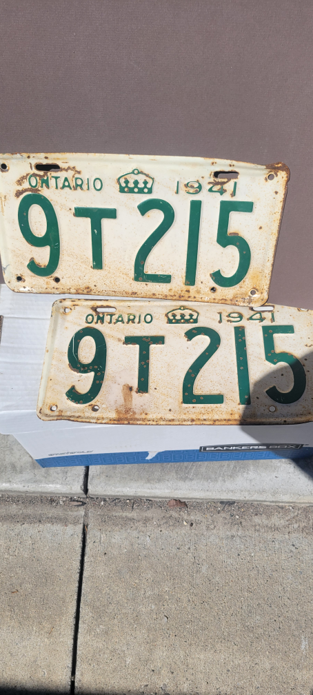 ONTARIO LICENSE PLATES SET 1941 thumbnail