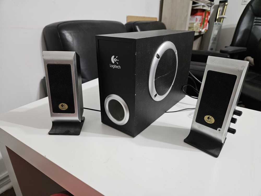 Logitech speakers - photo 2