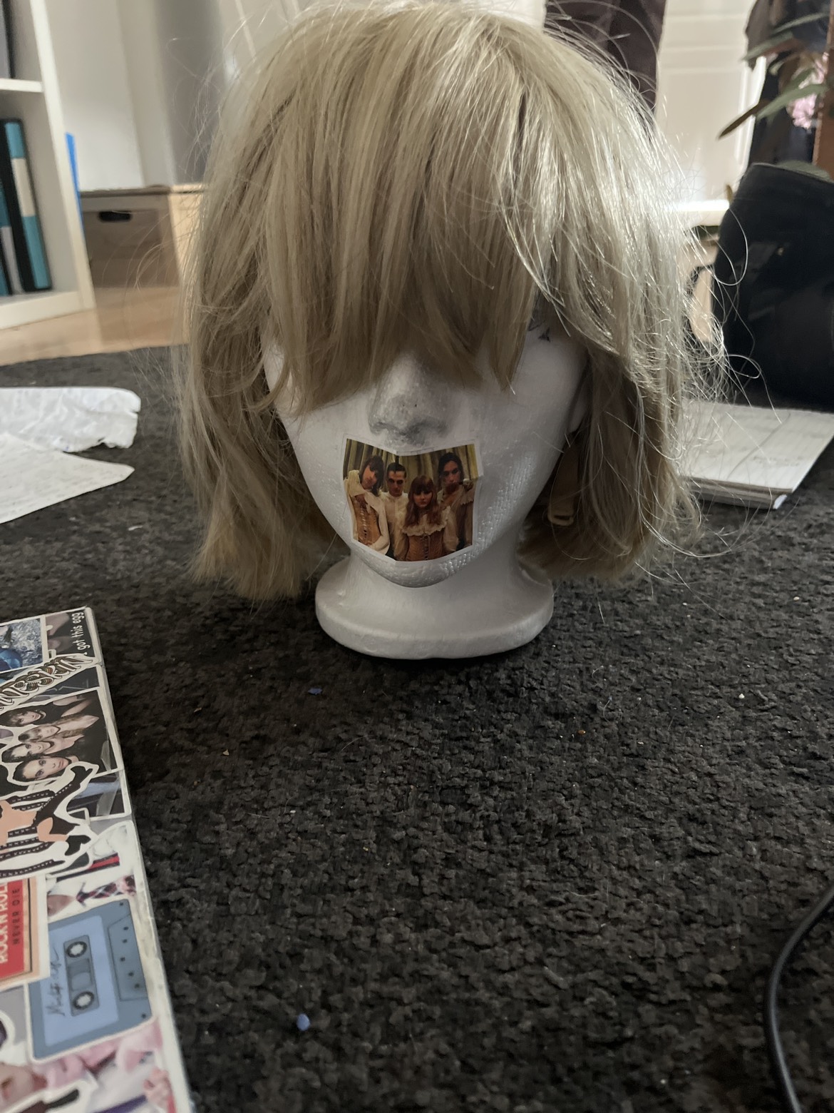 Blonde bob with bang wig