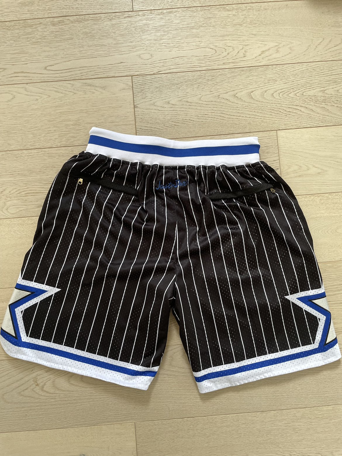 NBA shorts image indicator(4)