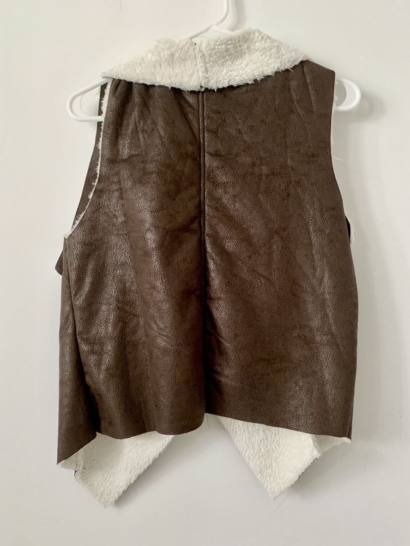 ‼️CLOSET DECLUTTER‼️ streetwear society faux leather brown vest image indicator(4)