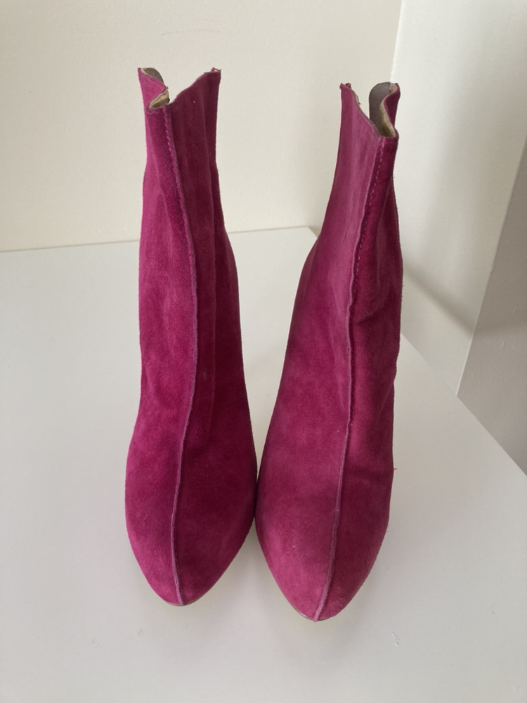 New suede high heels boots image indicator(2)