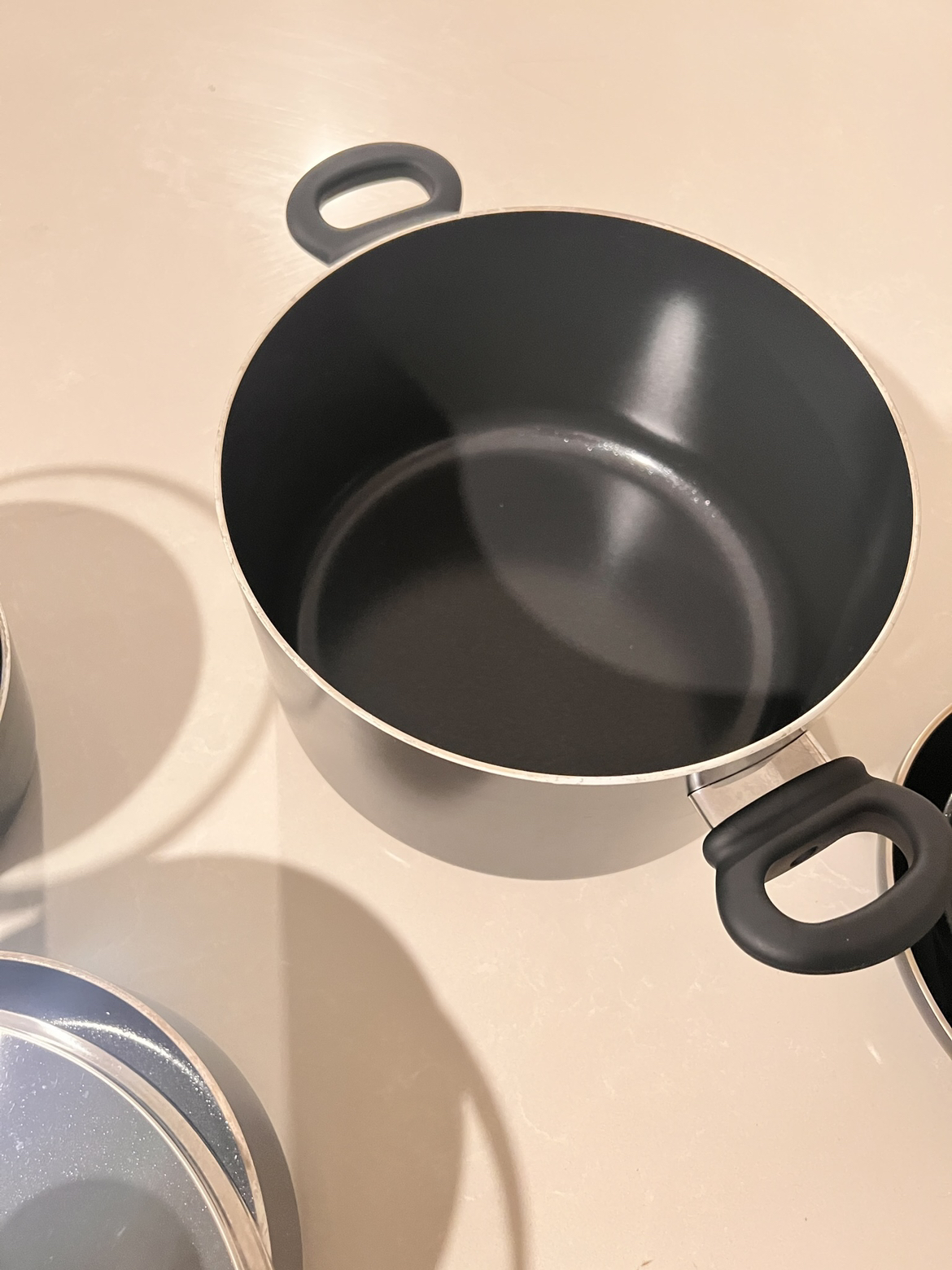 Pots - set up 3 with 2 small frypans - photo 4