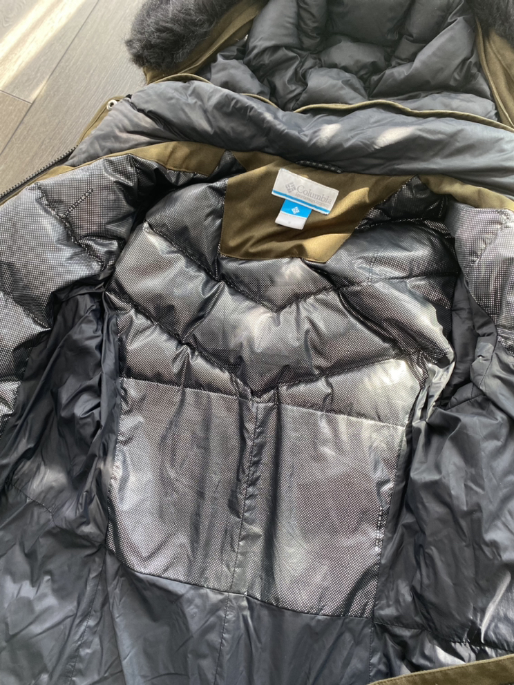 Columbia women down Jacket image indicator(3)