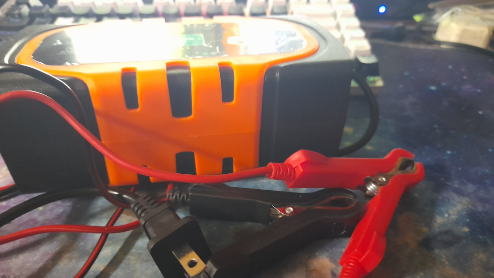 Car Battery Charger - photo 2