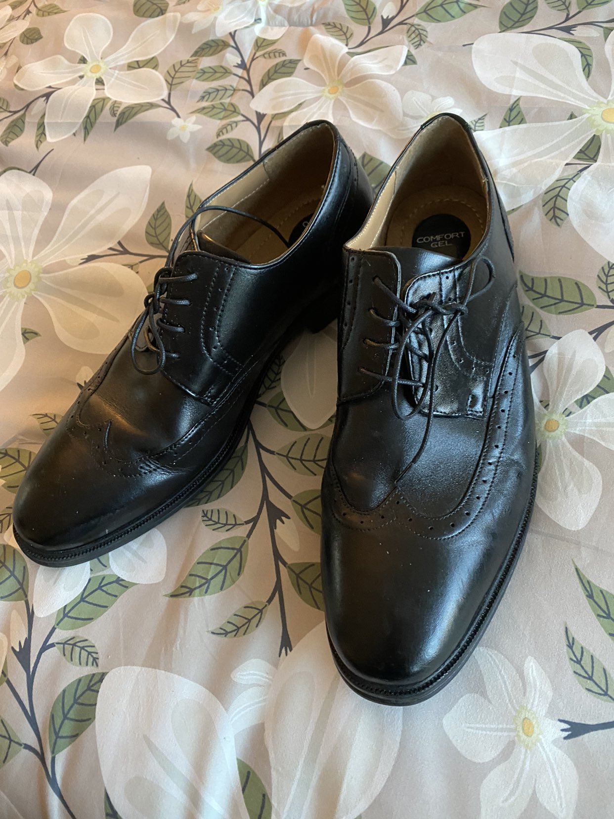 Men’s dress shoes