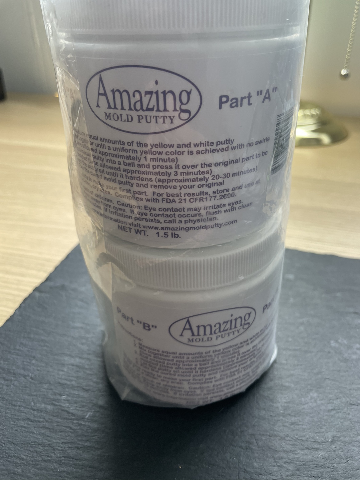 Amazing Mold Putty Kit 1.5 pound each image indicator(2)