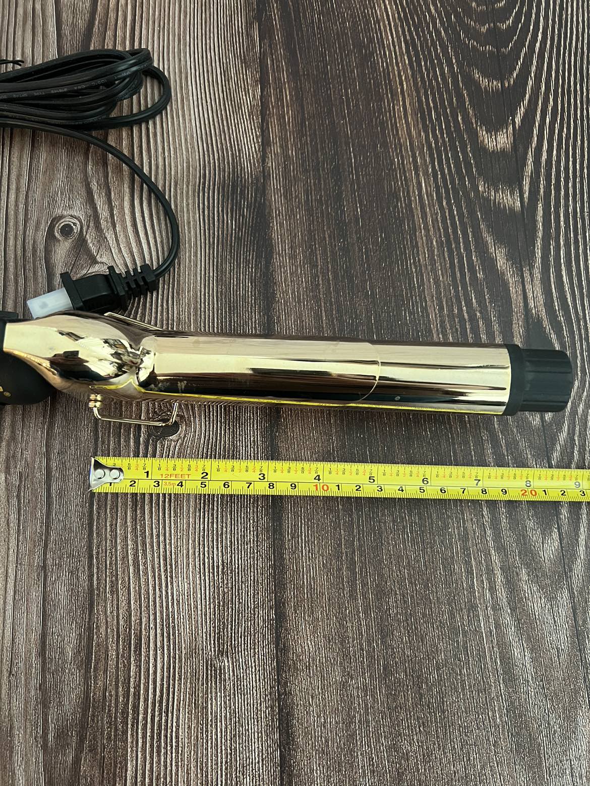 Hot Tools Gold 1-1/4” Curling Iron image indicator(2)