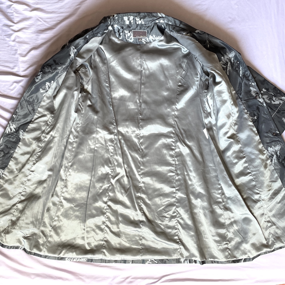 Thigh length Coat with 3/4 sleeves image indicator(7)