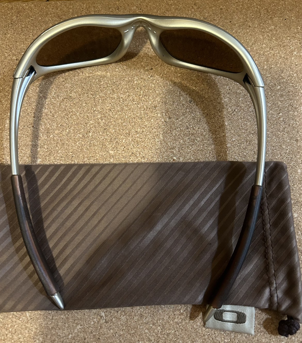 Oakley  sunglasses details by the pics - photo 4