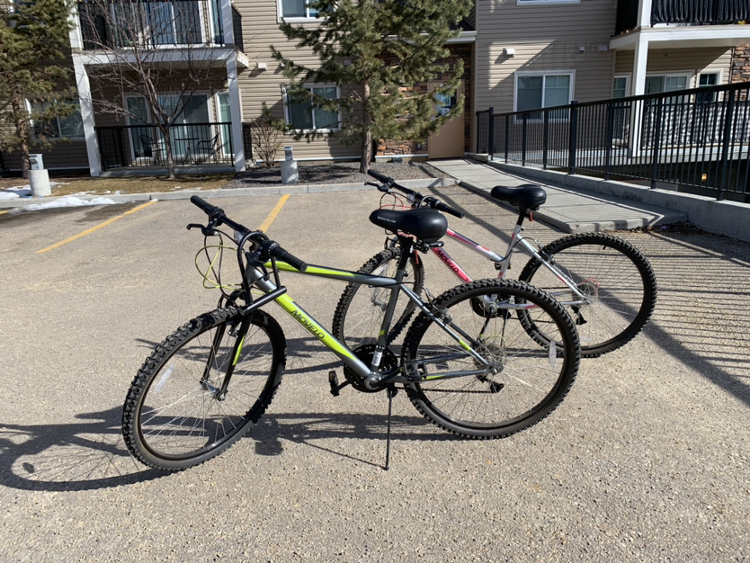 2 X Movelo Mountain Bikes 26” - For Sale