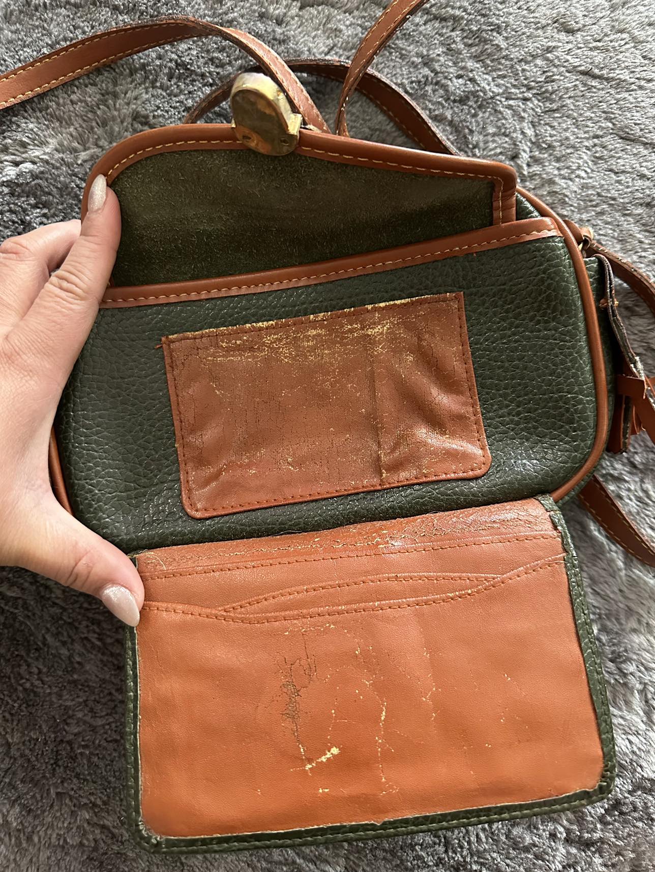 Dooney & Bourke Vintage Crossbody Bag - photo 4