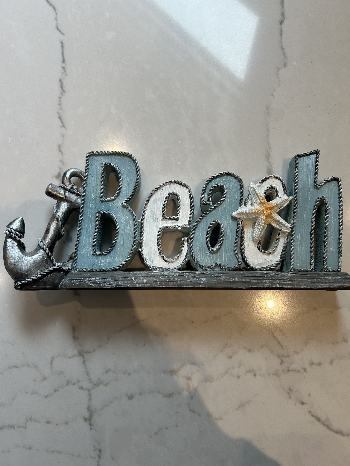 Beach wooden decor
