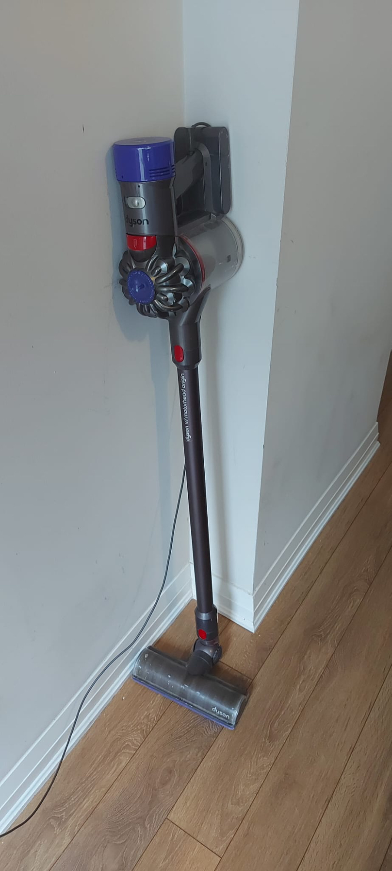 Dyson Vacuum Cleaner V7 - photo 4