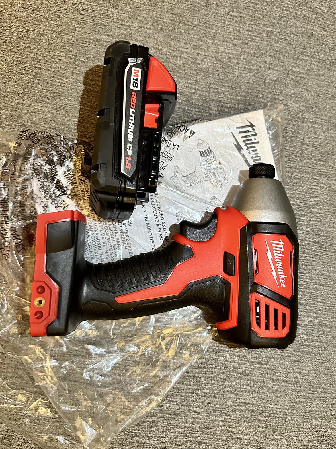 NEW” Milwaukee Driver M18 + battery 1.5