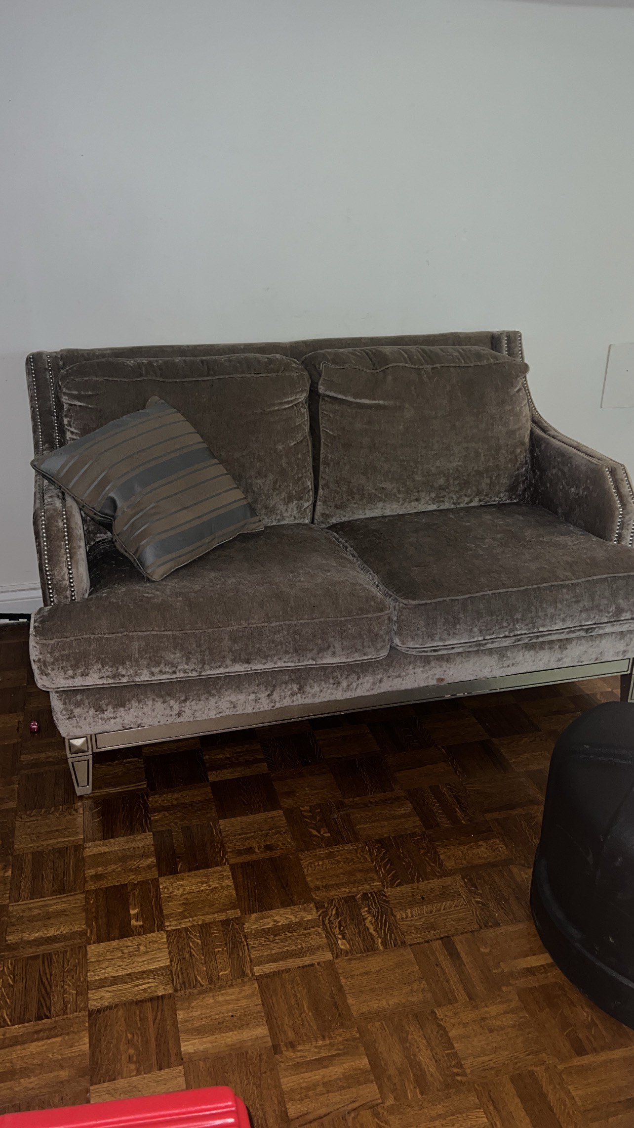 love seat - photo 3