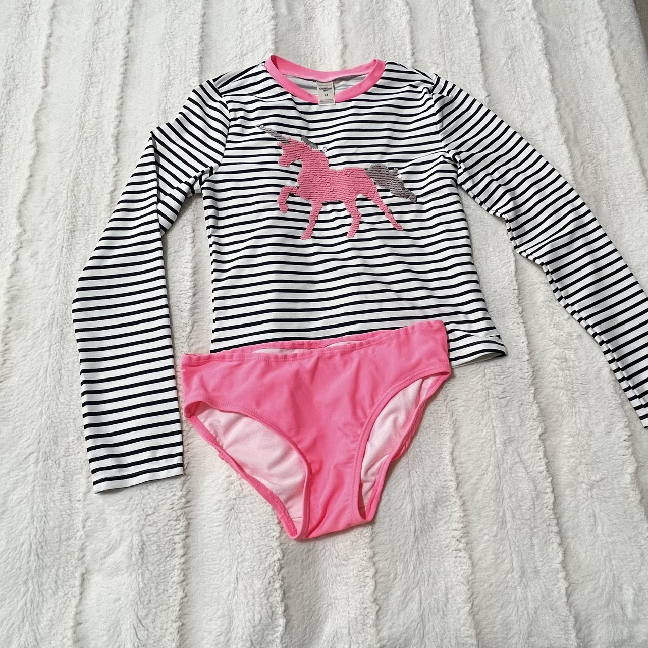 Girls rush guard size 14 thumbnail