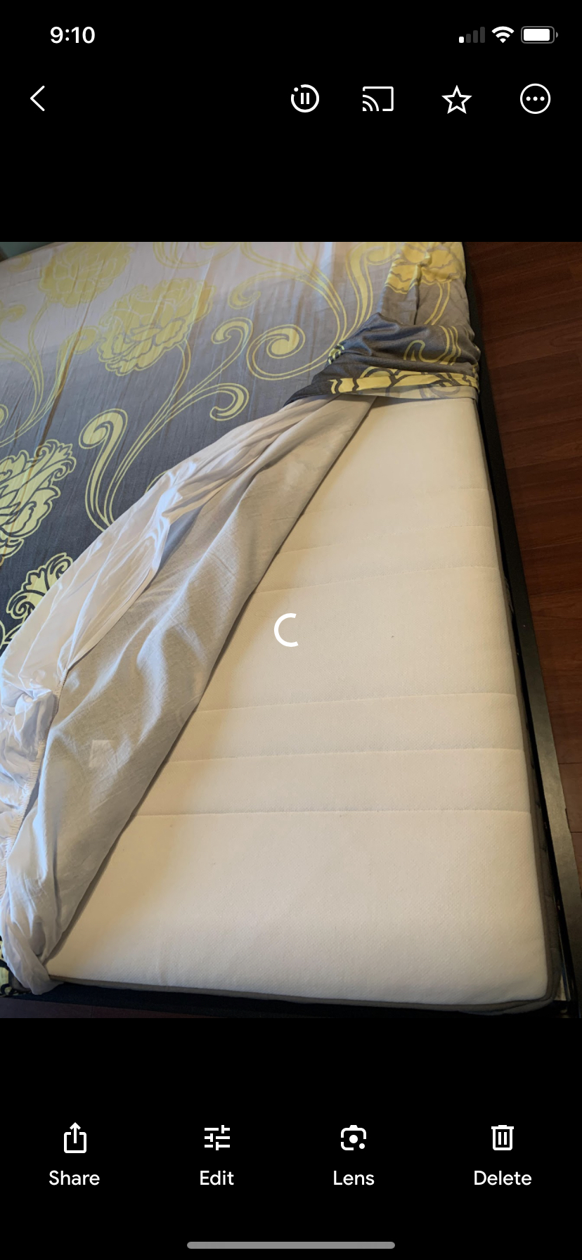 Queen bed with mattress and slats 82”x62”x15” - photo 4