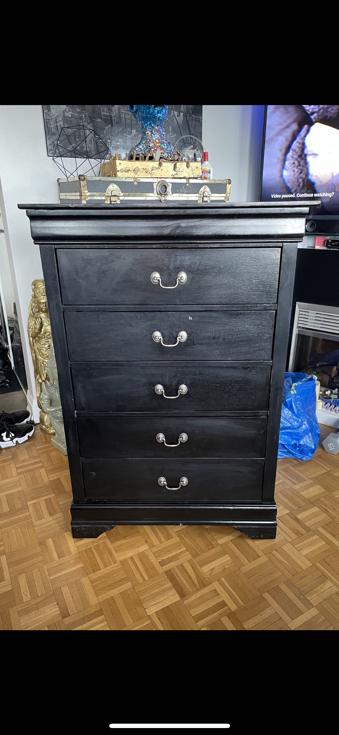 Black dresser Day 3 - Item in the Furniture category 🥕 thumbnail