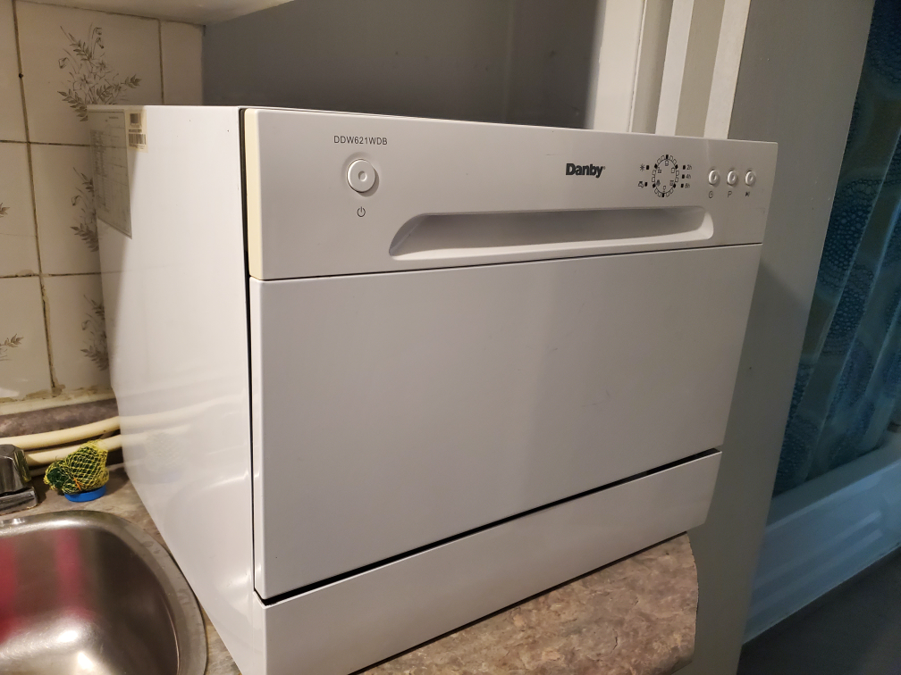 Counter top dishwasher
