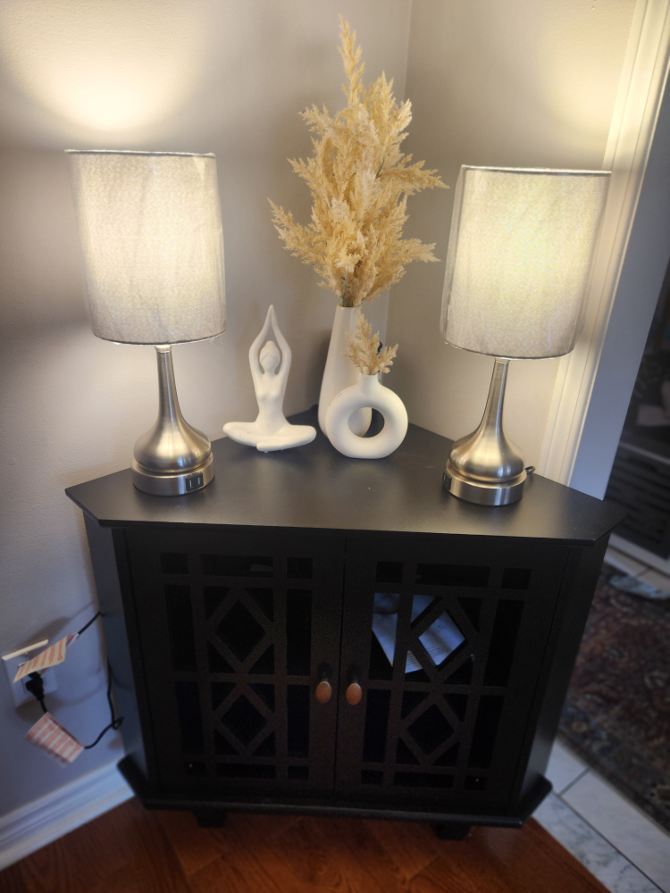 pair of lamps