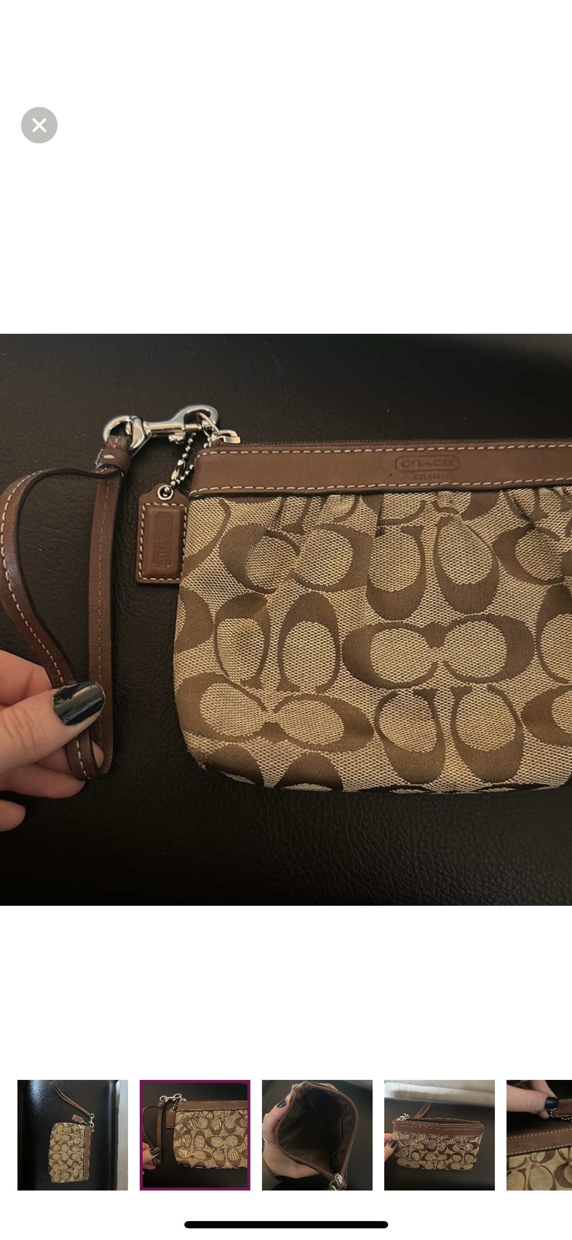 Coach Wristlet image indicator(2)