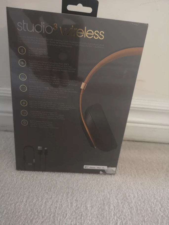 headphones - Beats Studio3 wireless by Dr. Dre - photo 2