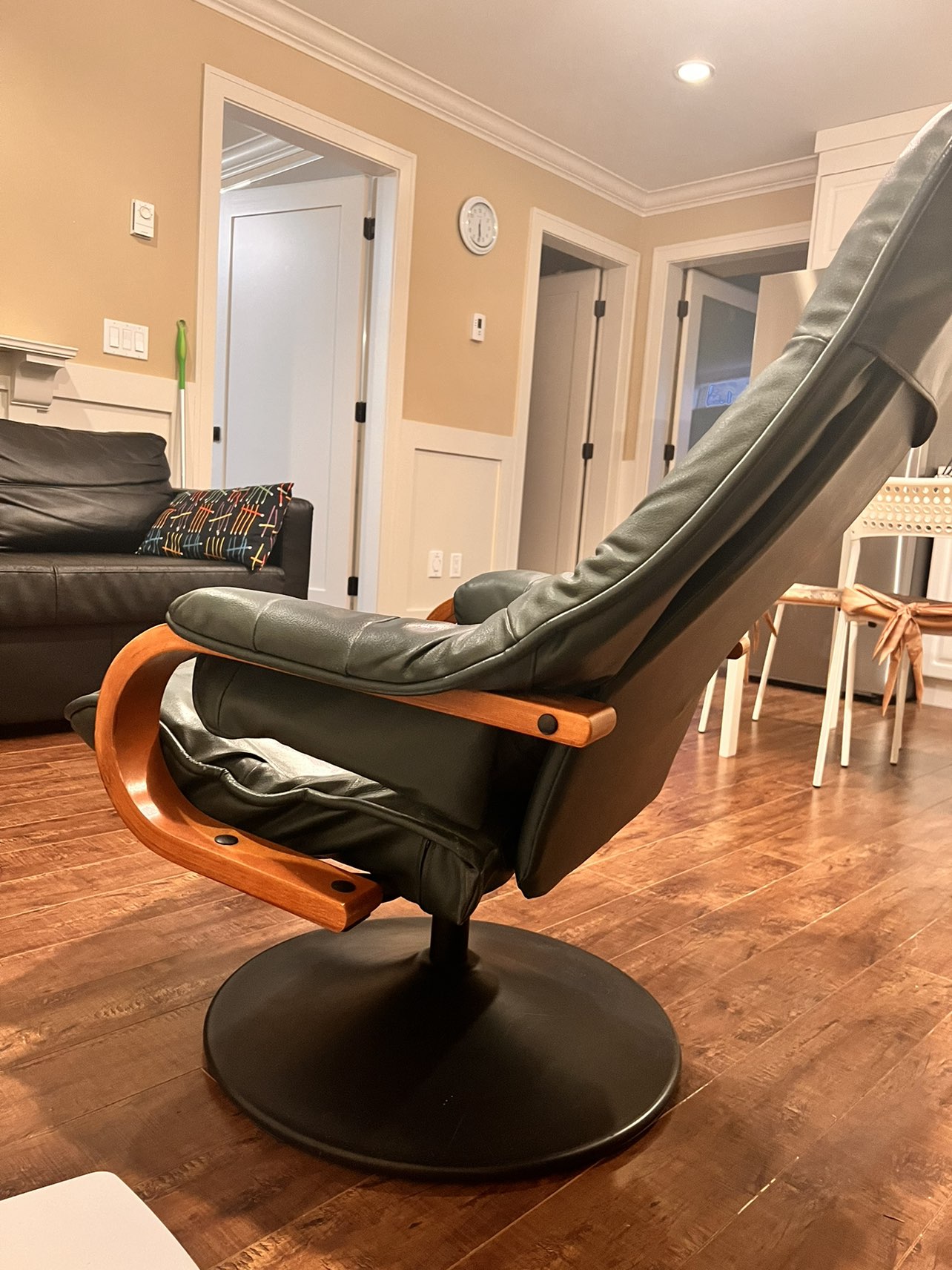 leather single sofa chair - photo 3