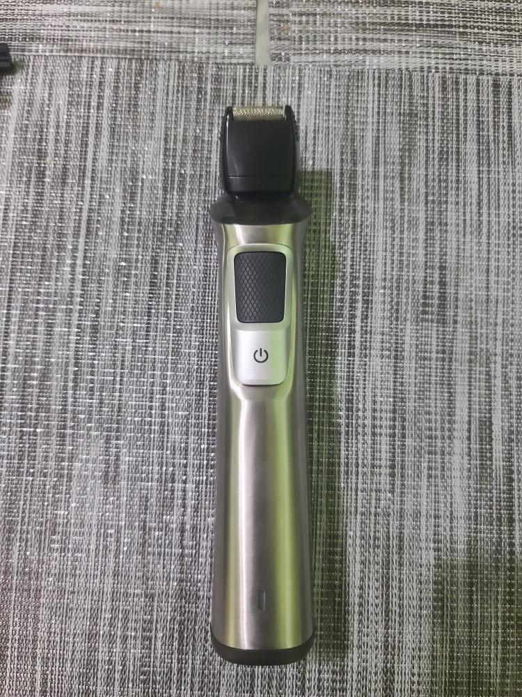 Philips Hair & Beard Trimmer thumbnail