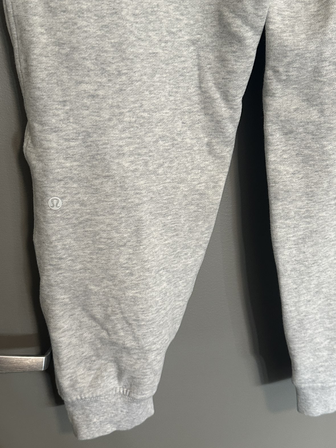 Lululemon’s cotton pants - photo 2