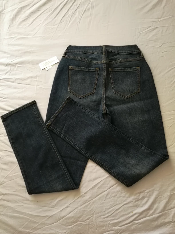 BNWT Old Navy jeans image indicator(4)