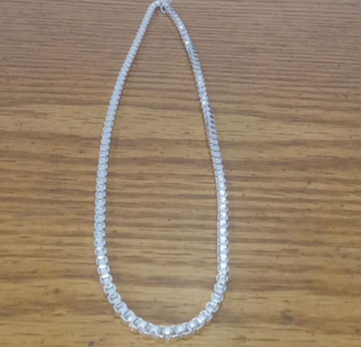 18" Sterling silver Venetian chain thumbnail